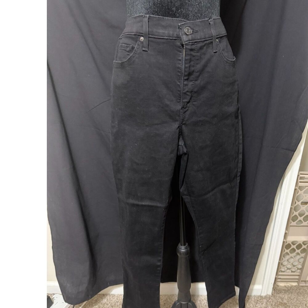 #309 - Levi's 311 Shaping Skinny Jeans Womens 33 Black Stretch Denim